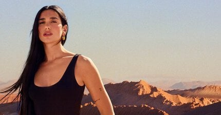 DRENCHED IN DUA LIPA’S SUMMER LOOK
