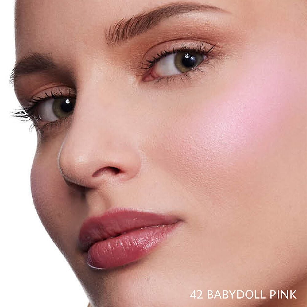 MAKE ME BLUSH BOLD BLURRING BLUSH