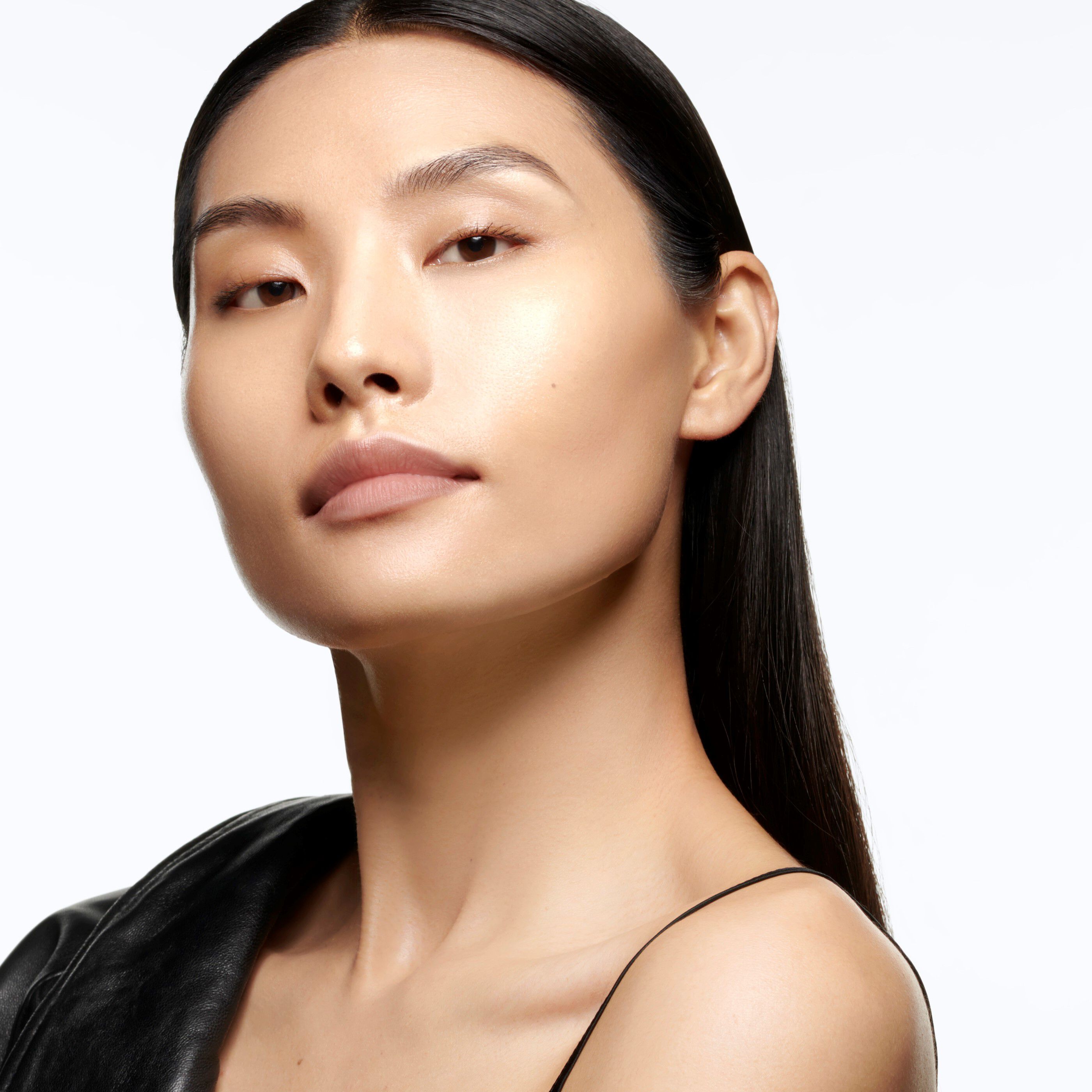 TOUCHE ECLAT GLOW-PACT CUSHION OVER PINK LIMITED EDITION