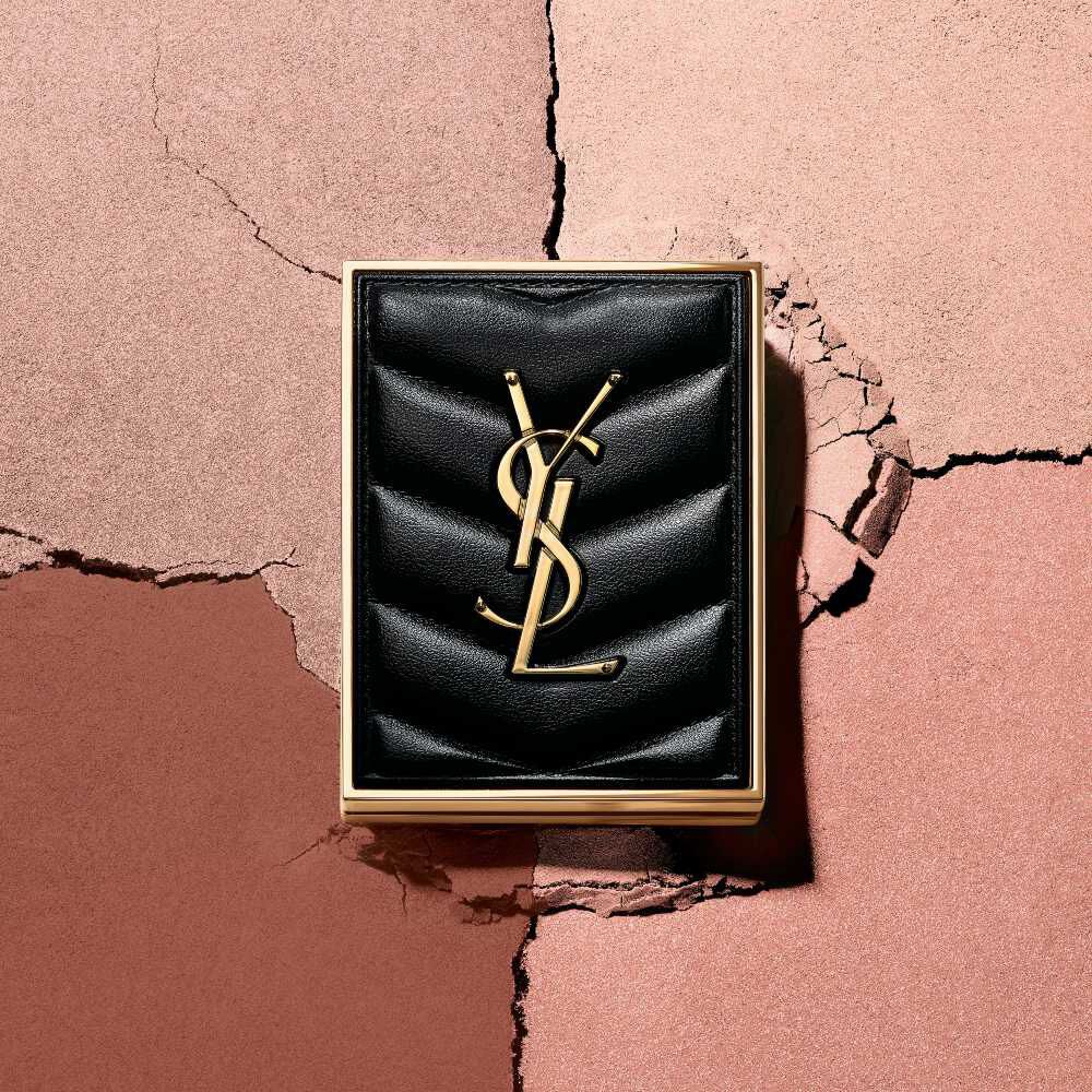 COUTURE MINI CLUTCH