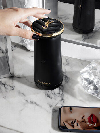 ROUGE SUR MESURE DEVICE